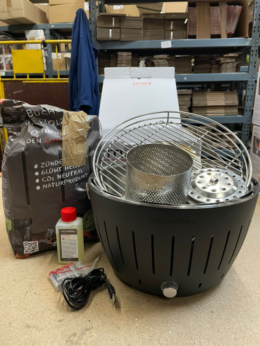 Preview: LotusGrill Classic Anthrazitgrau - B-Ware gebraucht unrund mit Kratzer ohne Tasche inkl. 200ml Brennpaste und 2,5kg Kohle - NR 64